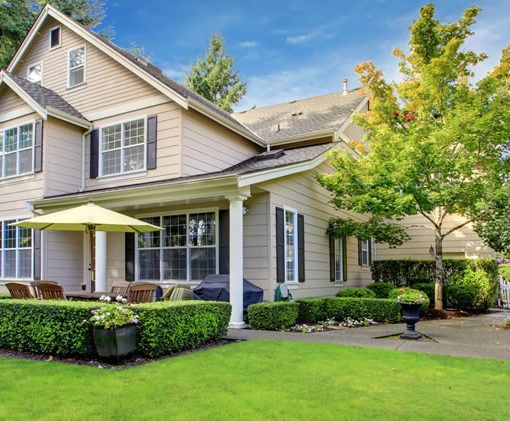 landscaped house in Houston TX